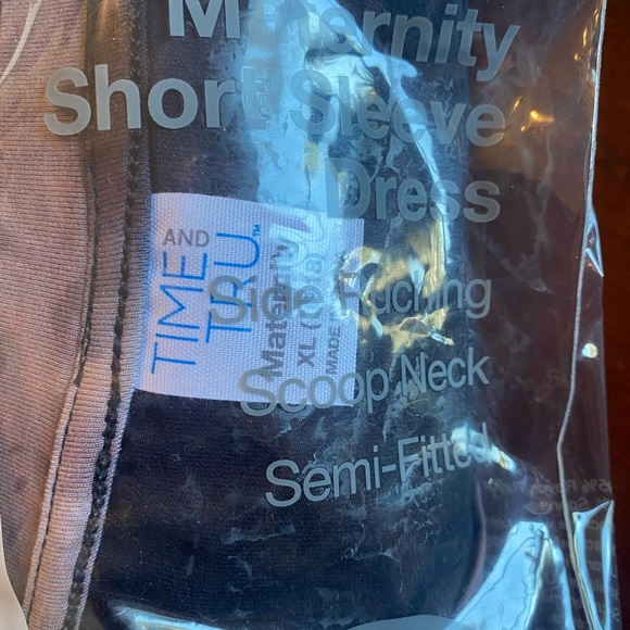 Time & Tru Maternity Short Sleeve Tie Dye Dress - Picture 4 of 5